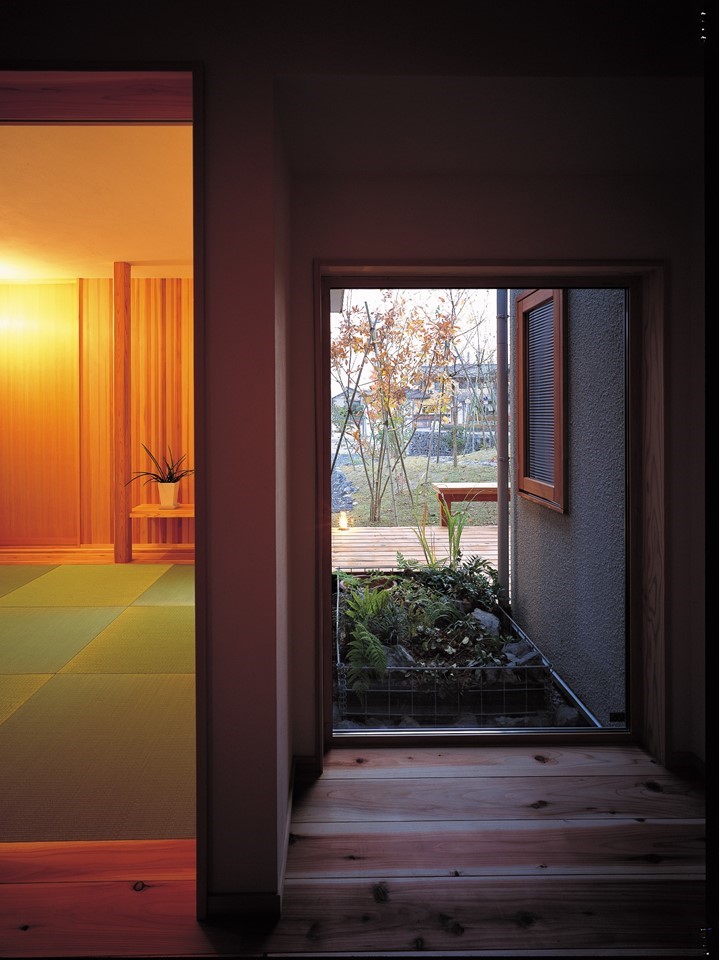 外の風景を室内に取り込む「ピクチャーウインドウ」のある家｜新潟県長岡市 部分共有型二世帯住宅